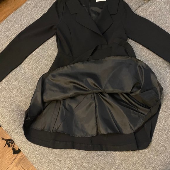 Pinkyotto Double-Breasted Blazer Dress - Picture 6 of 8